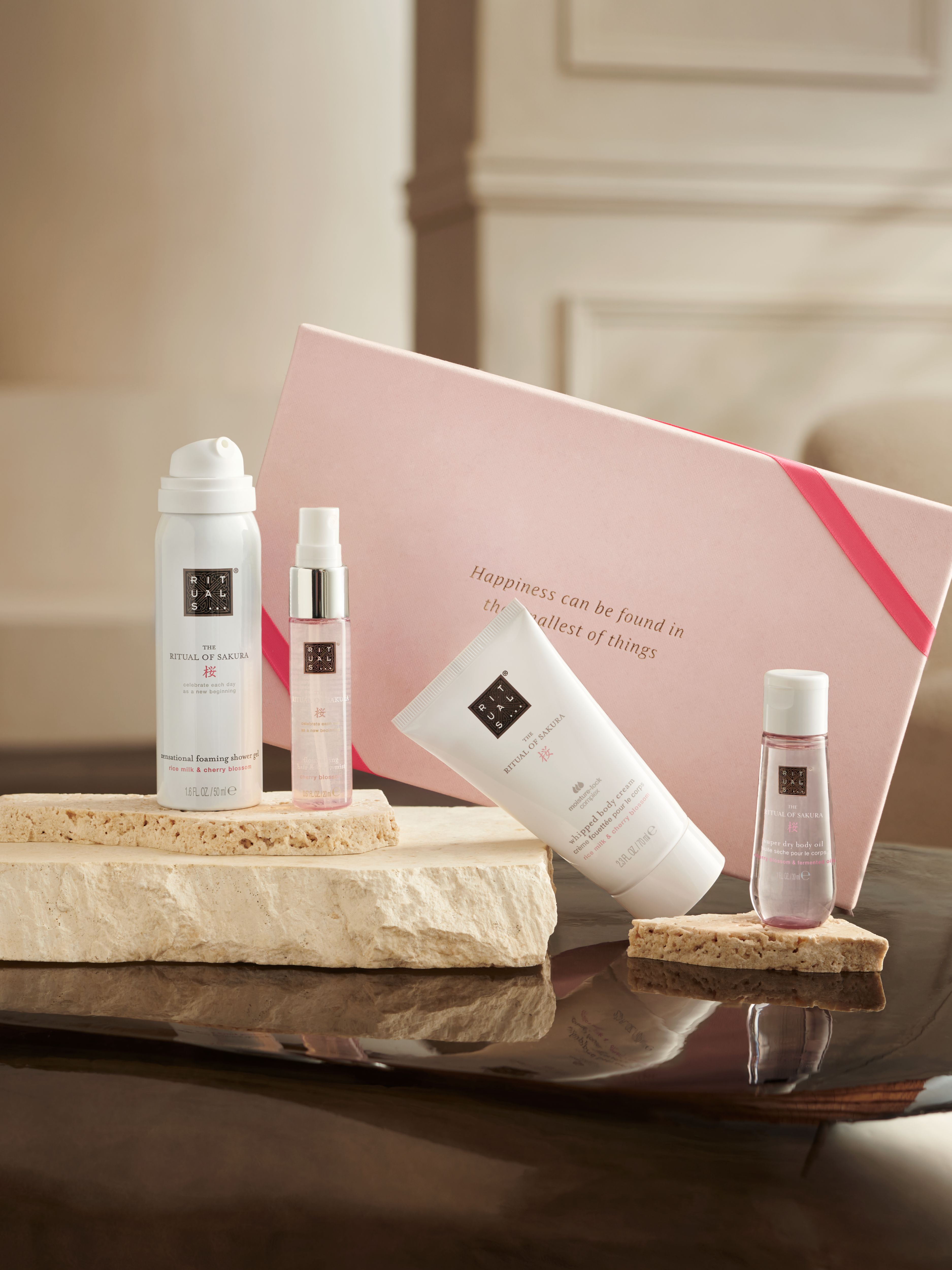 The Ritual of Sakura - Small Gift Set 2026