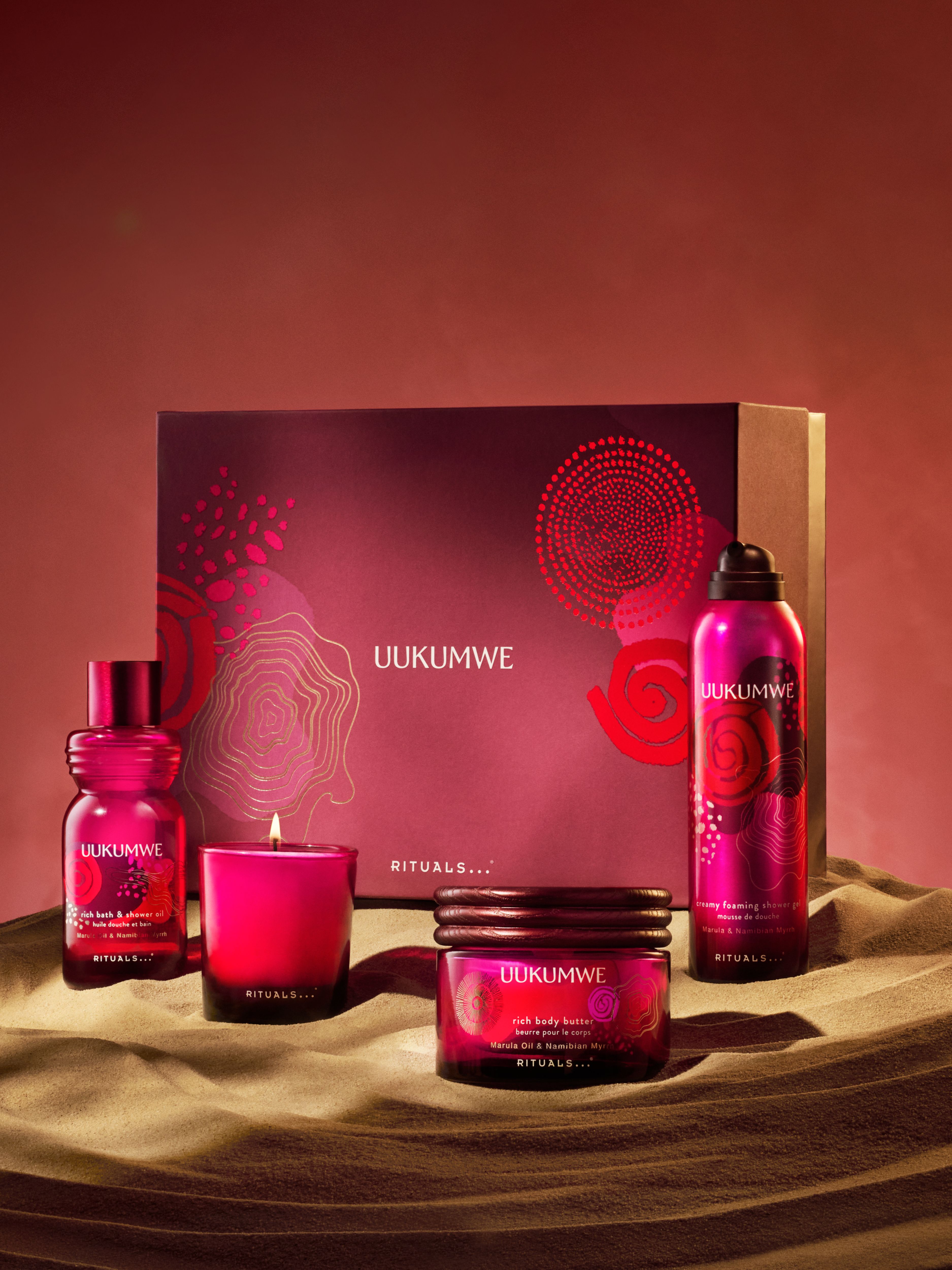 Uukumwe Collection Gift Set Studio with Product