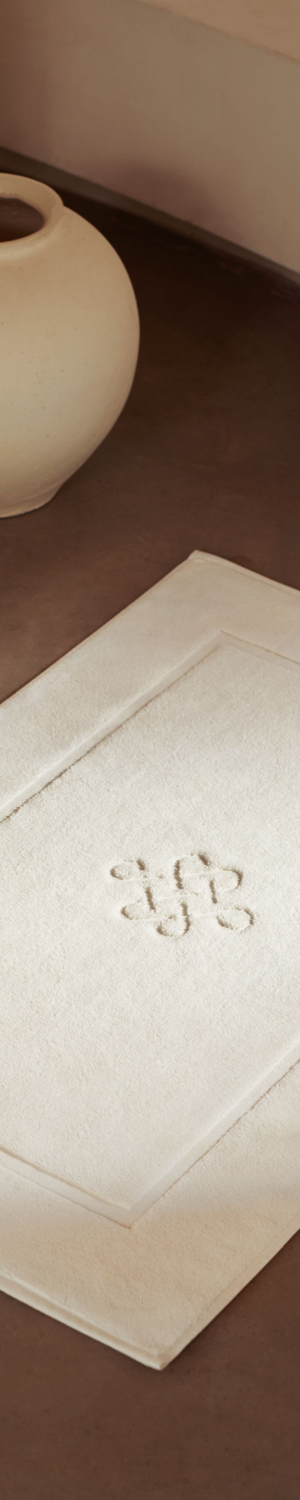 Tapis de bain en coton 60 x 90 cm Vanilla White Rituals de la ligne House of Rituals – vue 2