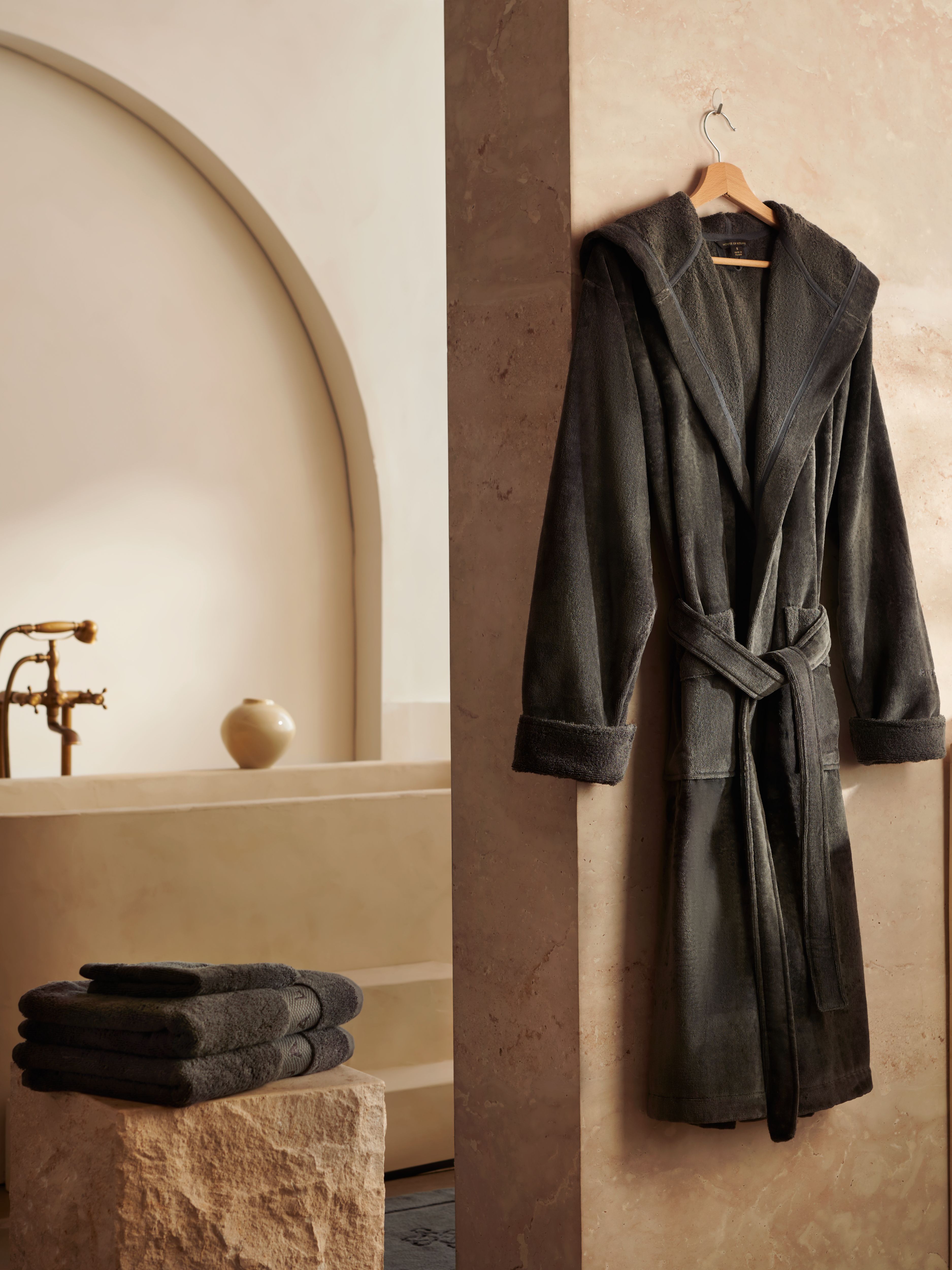 Super Smooth Cotton Bathrobe unisex S Graphite Grey Lifestyle with Product