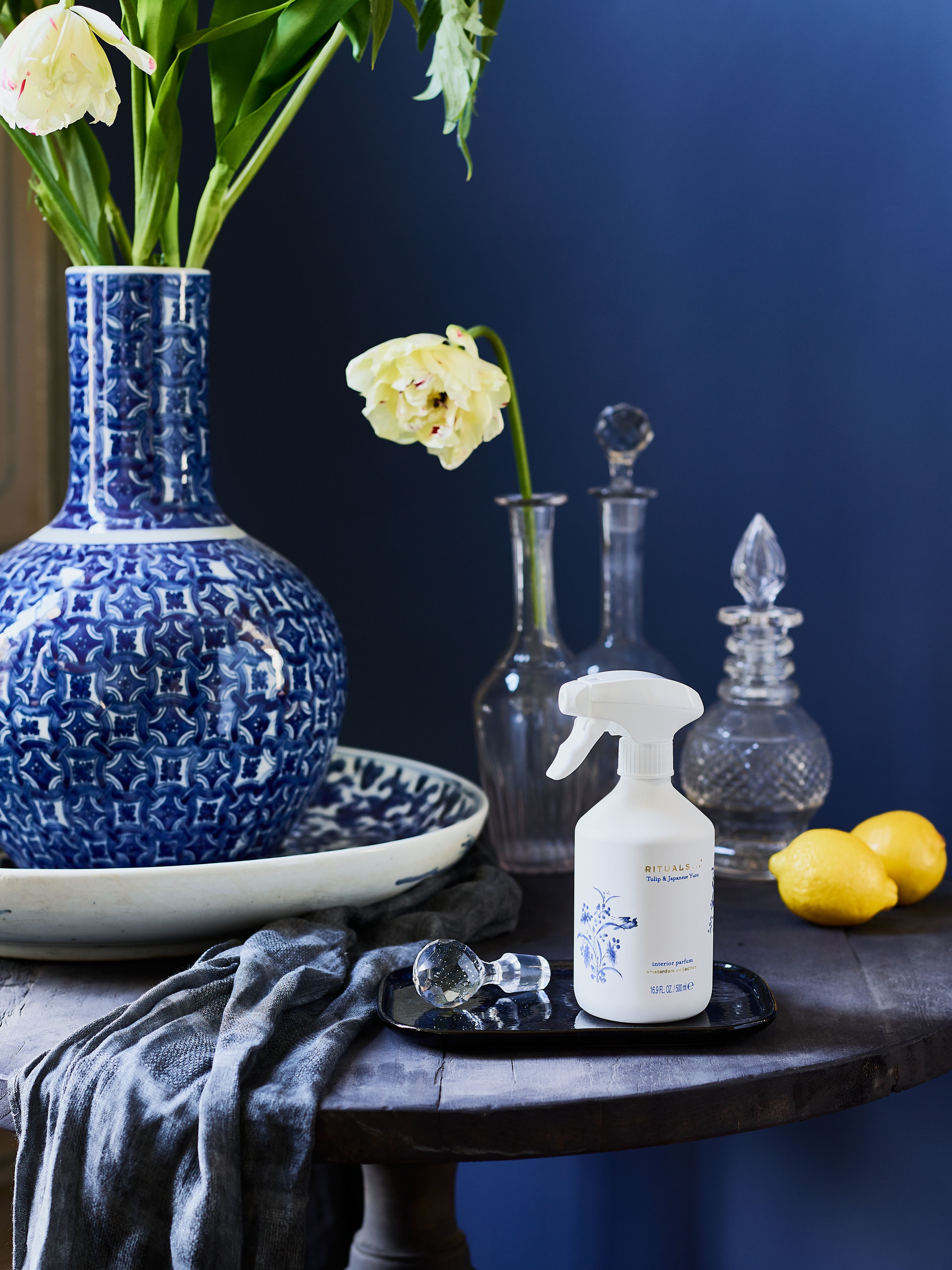 Amsterdam Collection Parfum d'Interieur Lifestyle with Product