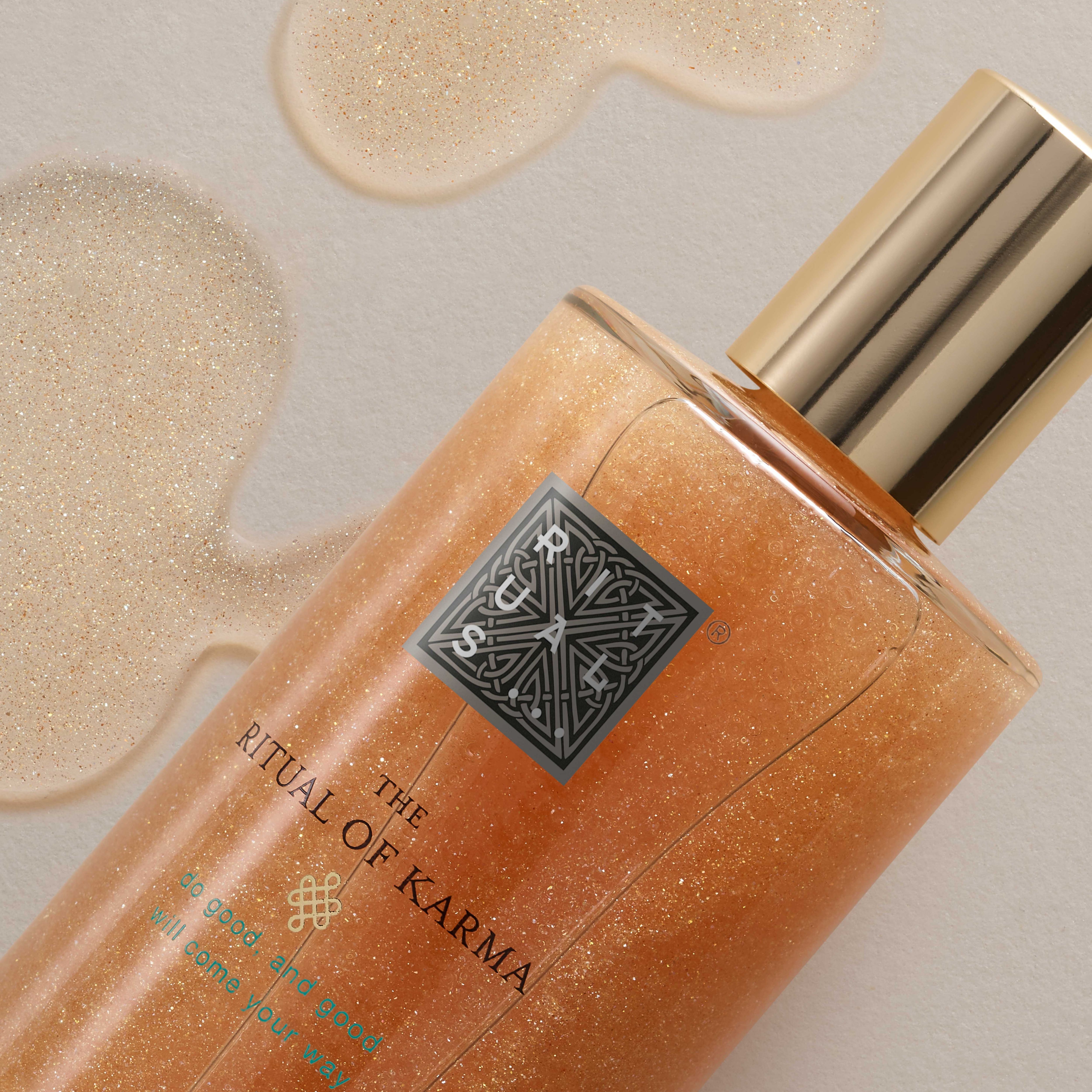 The Ritual of Karma Shimmering Body Oil 100ml Texture Image