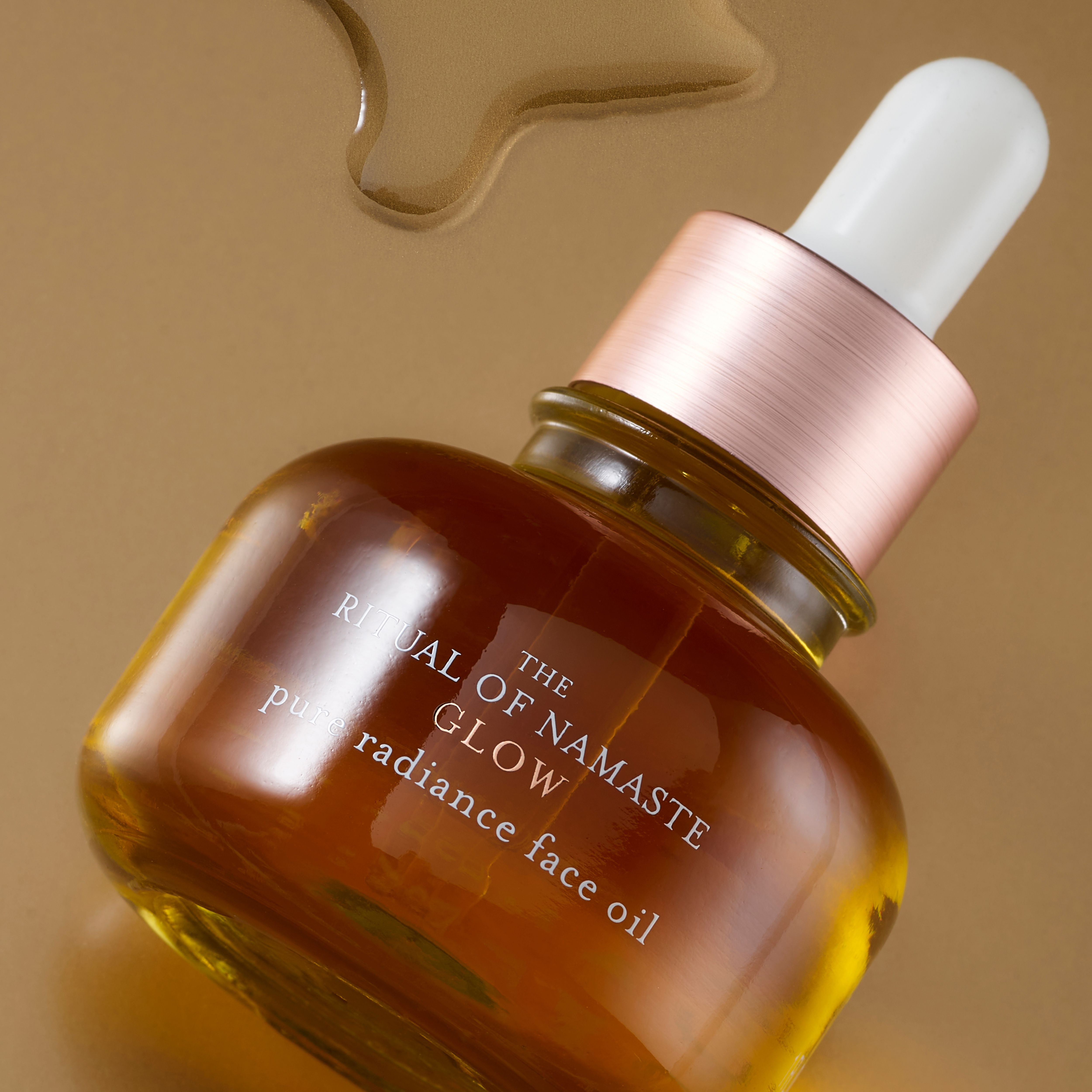 The Ritual of Namaste Anti-Ageing Face Oil Texture Image