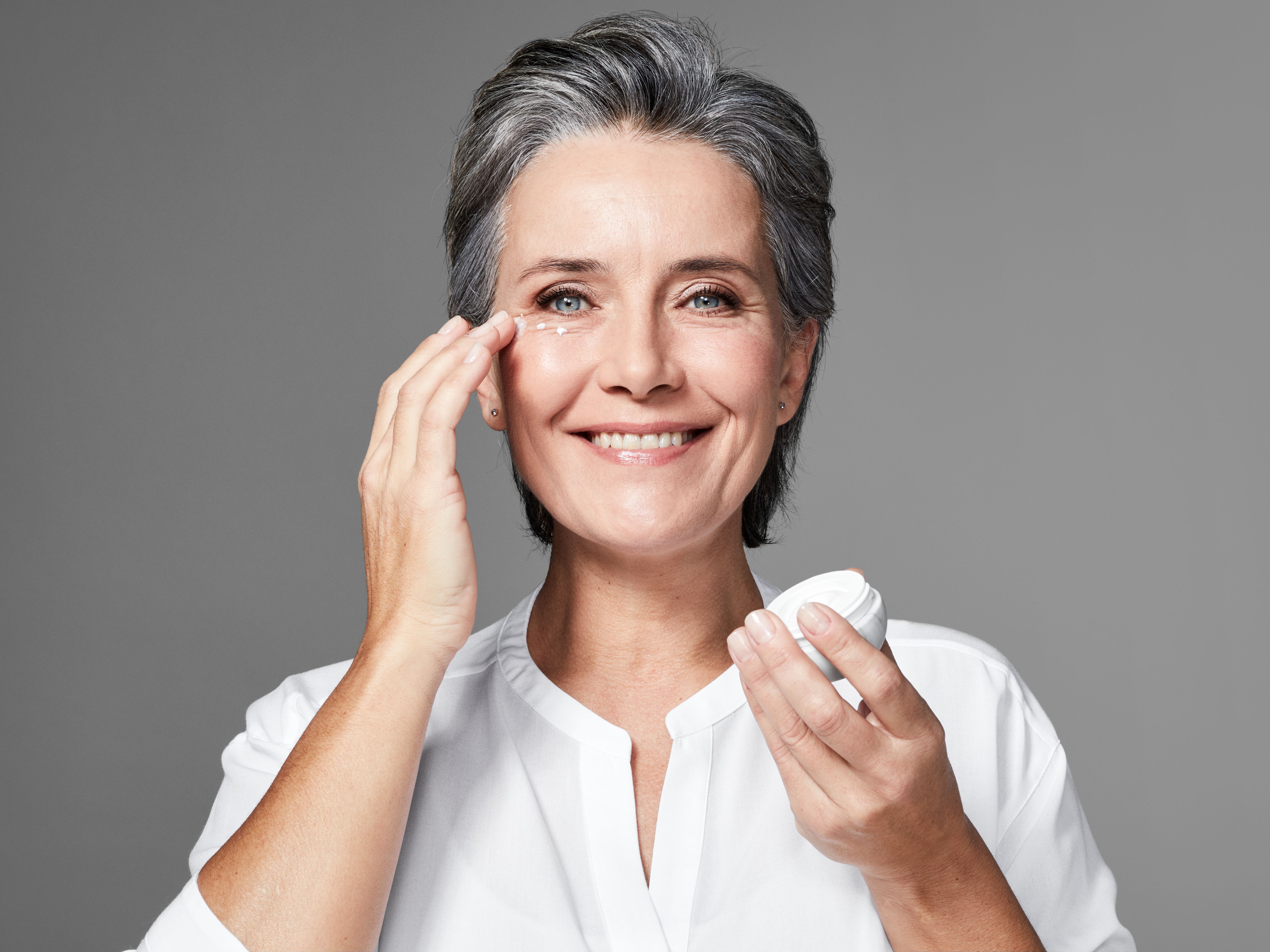 Eye cream for dark circles: Matching formula to shadow