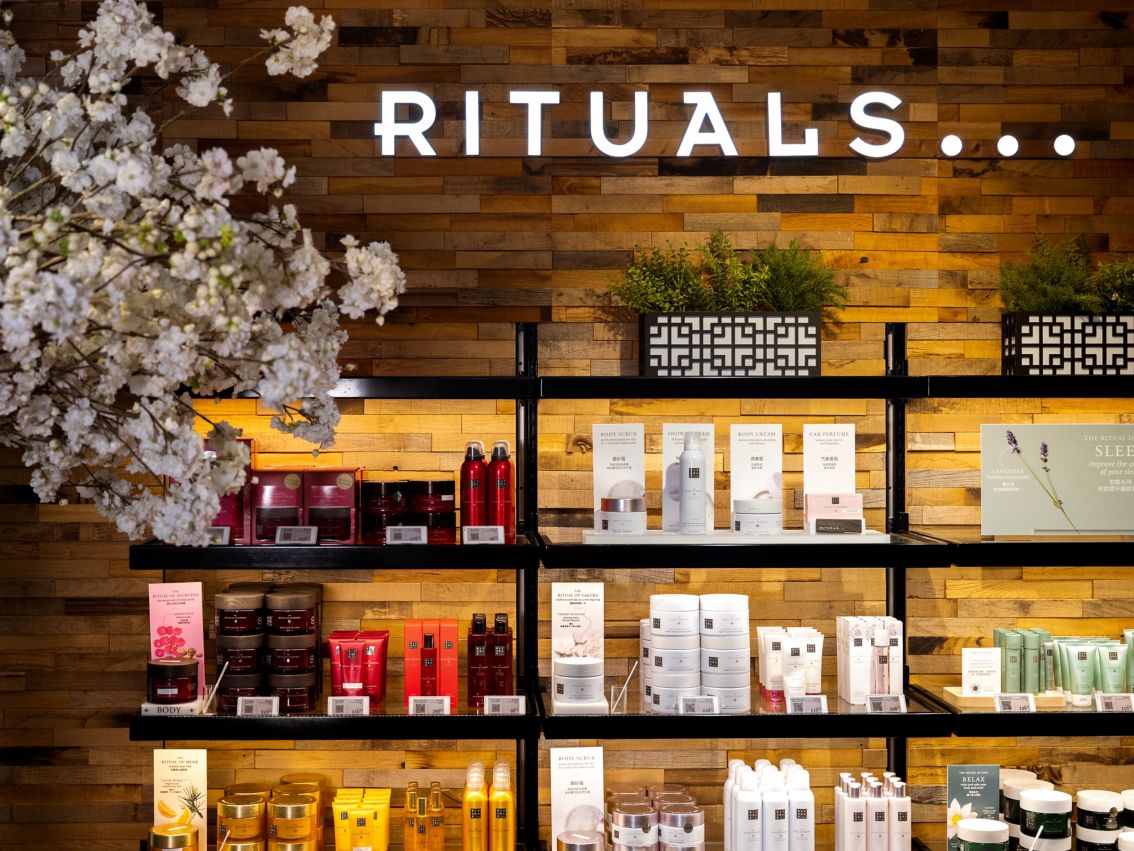 2022_RITUALS_K72_9032:4-by-3