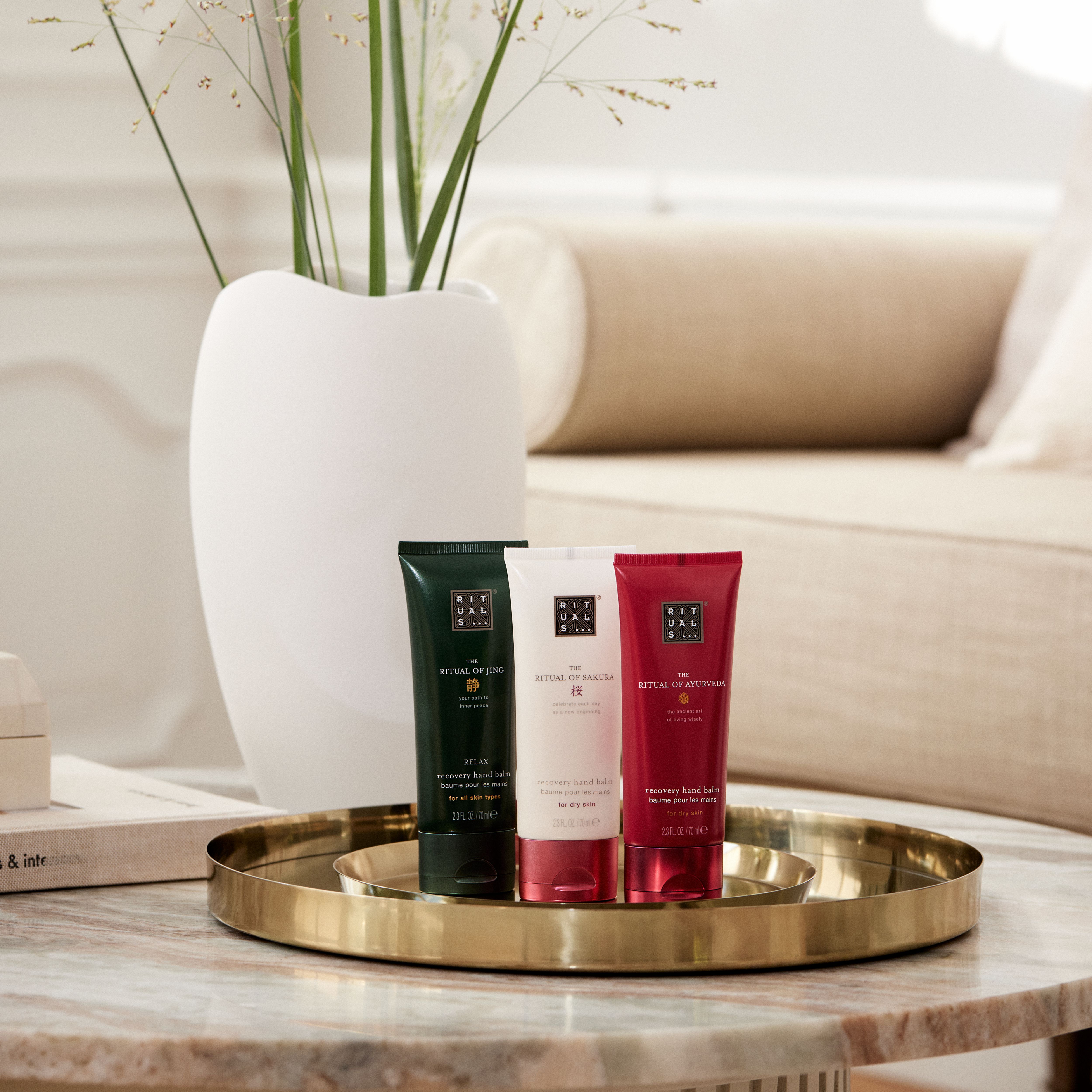 Ayurveda Handbalsam Von RITUALS: Pflege Für Raue Hände Mit Mandel & Rose