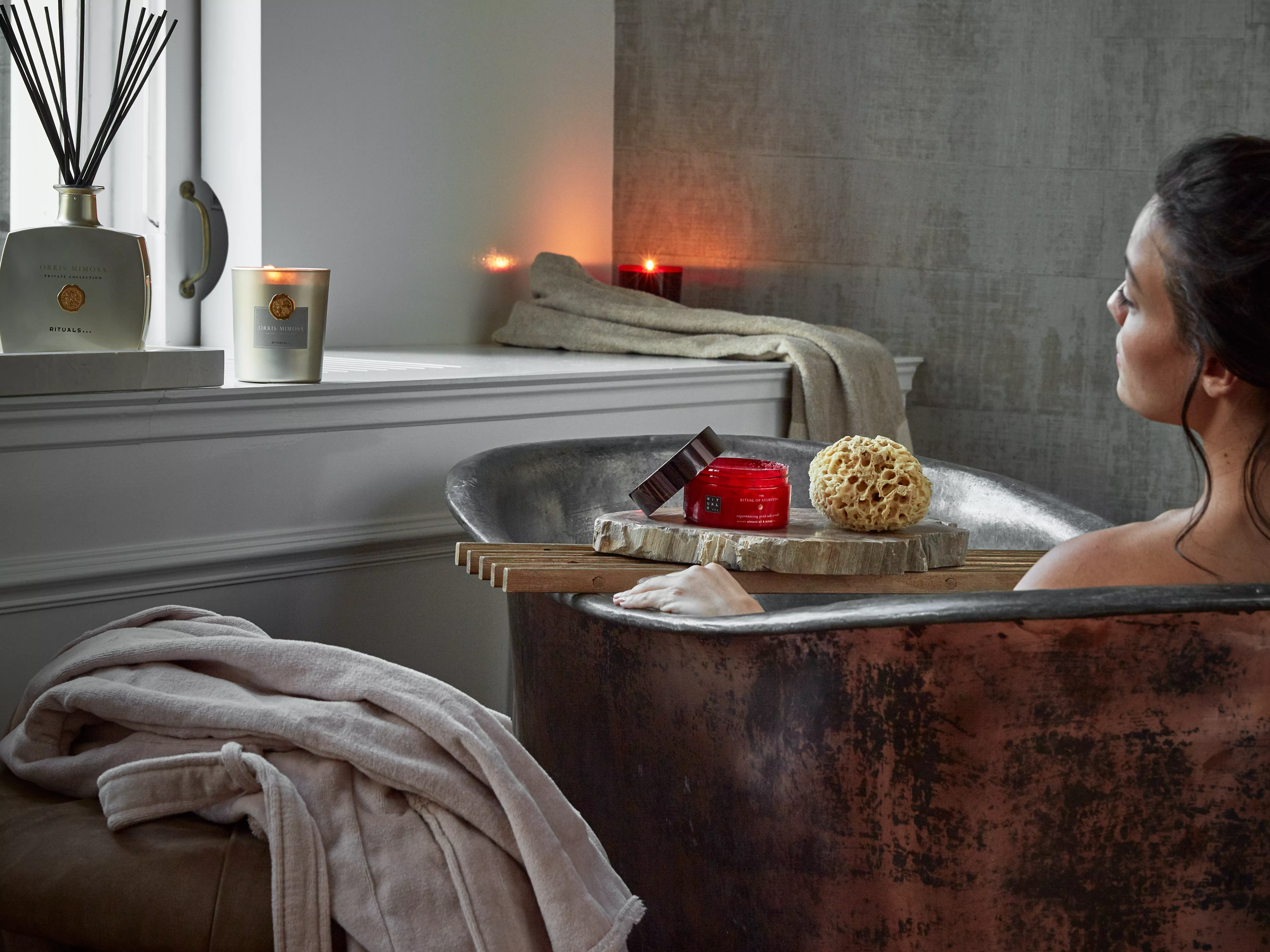 AyurvedaLifestyle_Bath_110857