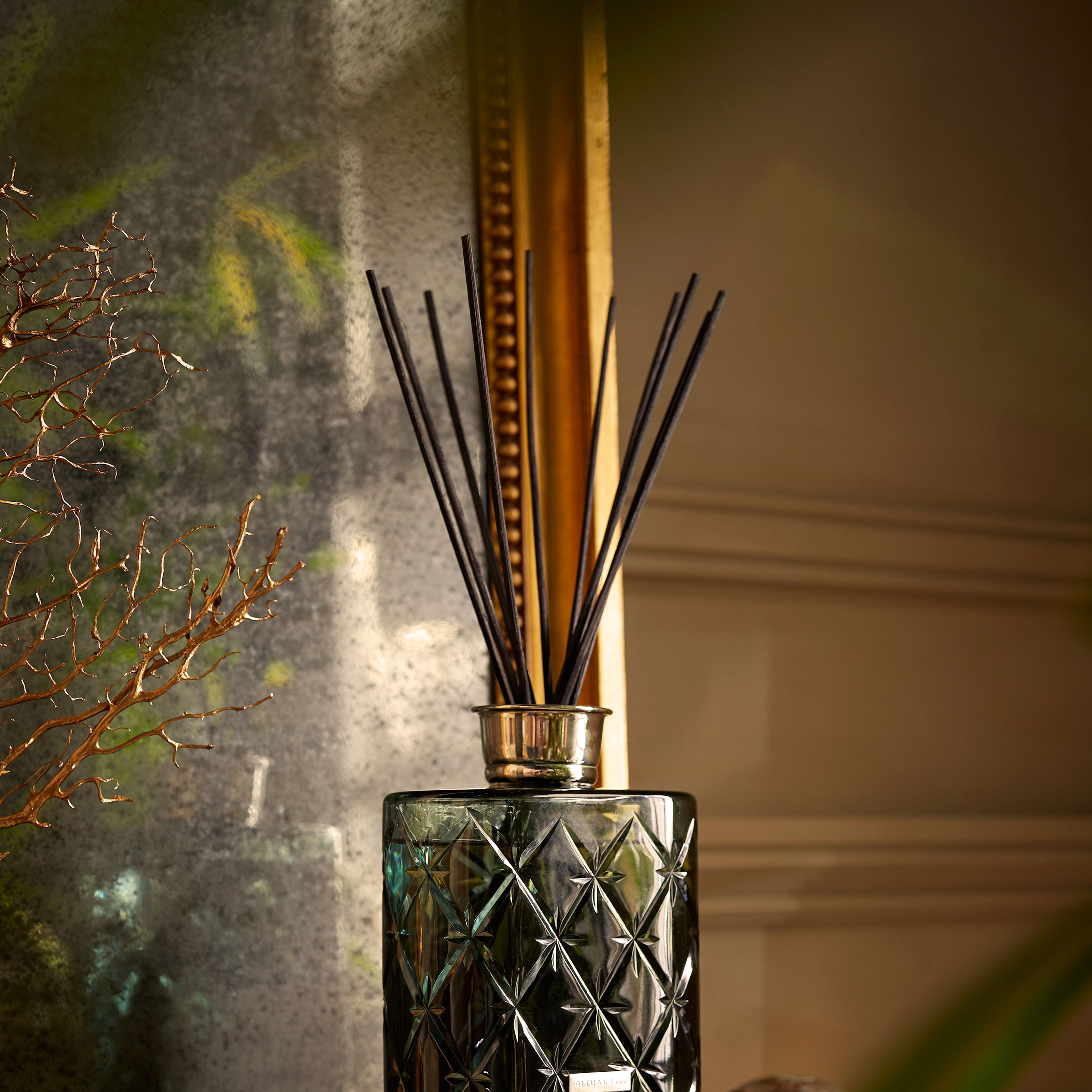 Private Collection, Suede Vanilla Fragrance Sticks Set