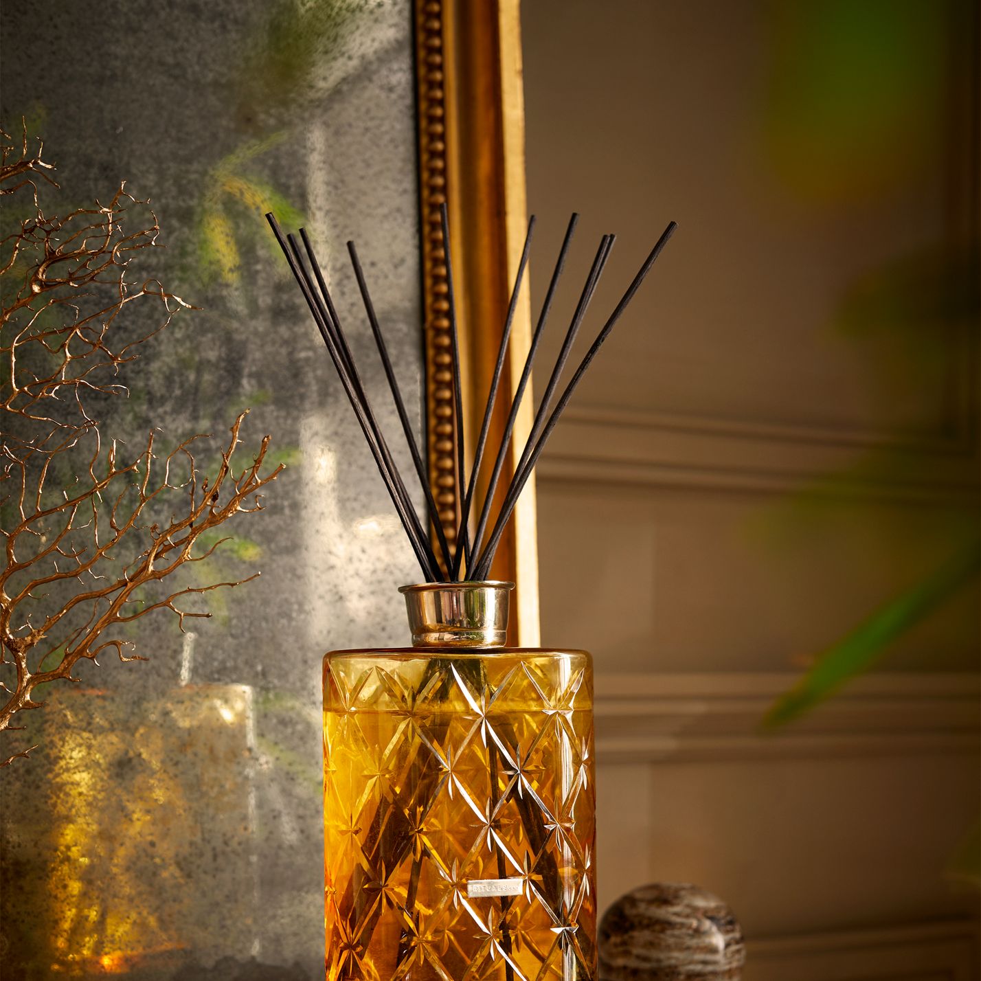 Luxurious Fragrance Sticks Holder - Round Bottle - Cognac
