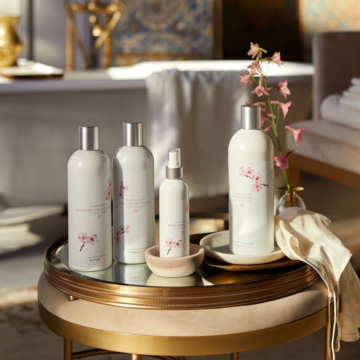 The Ritual of Sakura - Luxurious Scent Booster & Softener in 1
