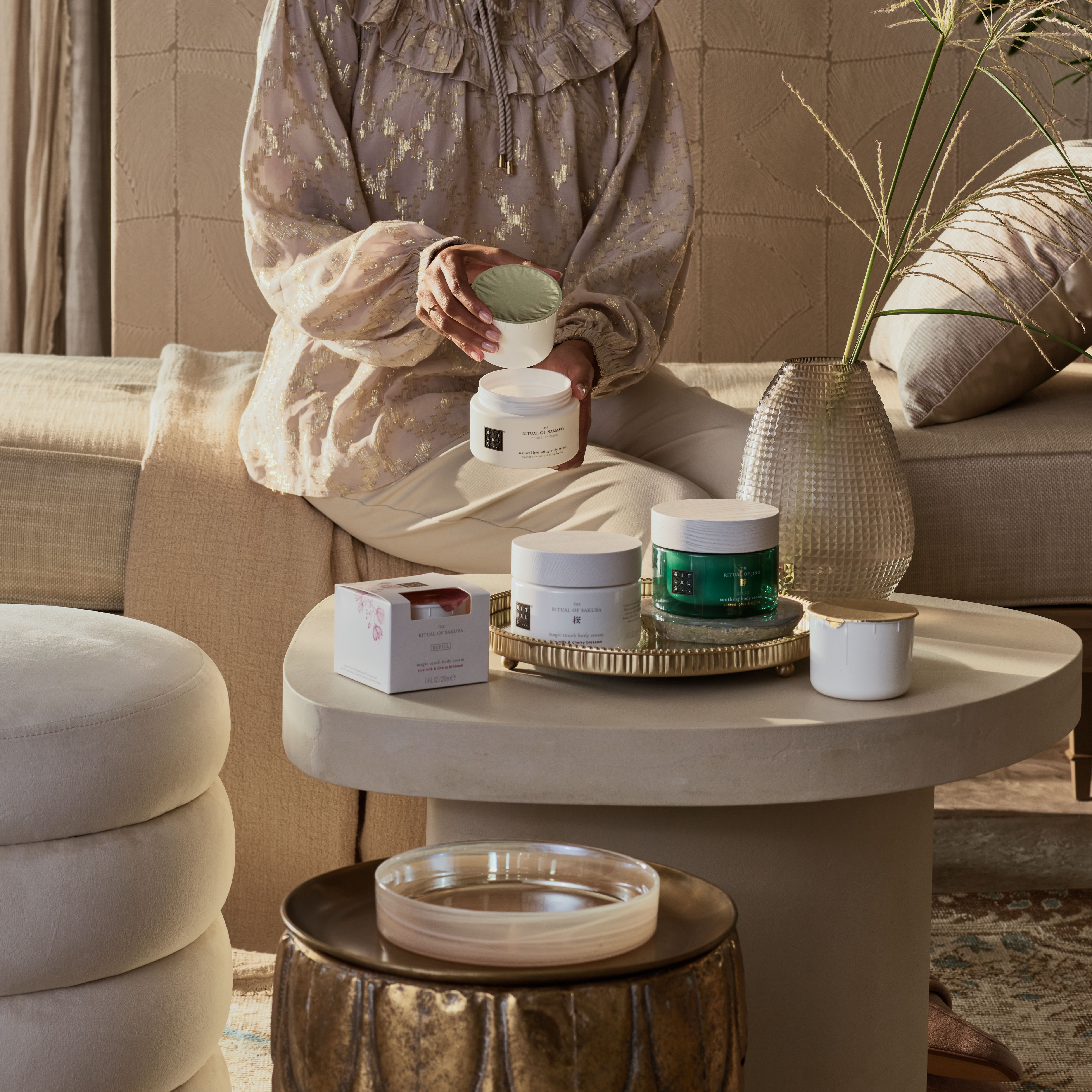 Cross-Rituals (Packshot+) Lifestyle with Product Range