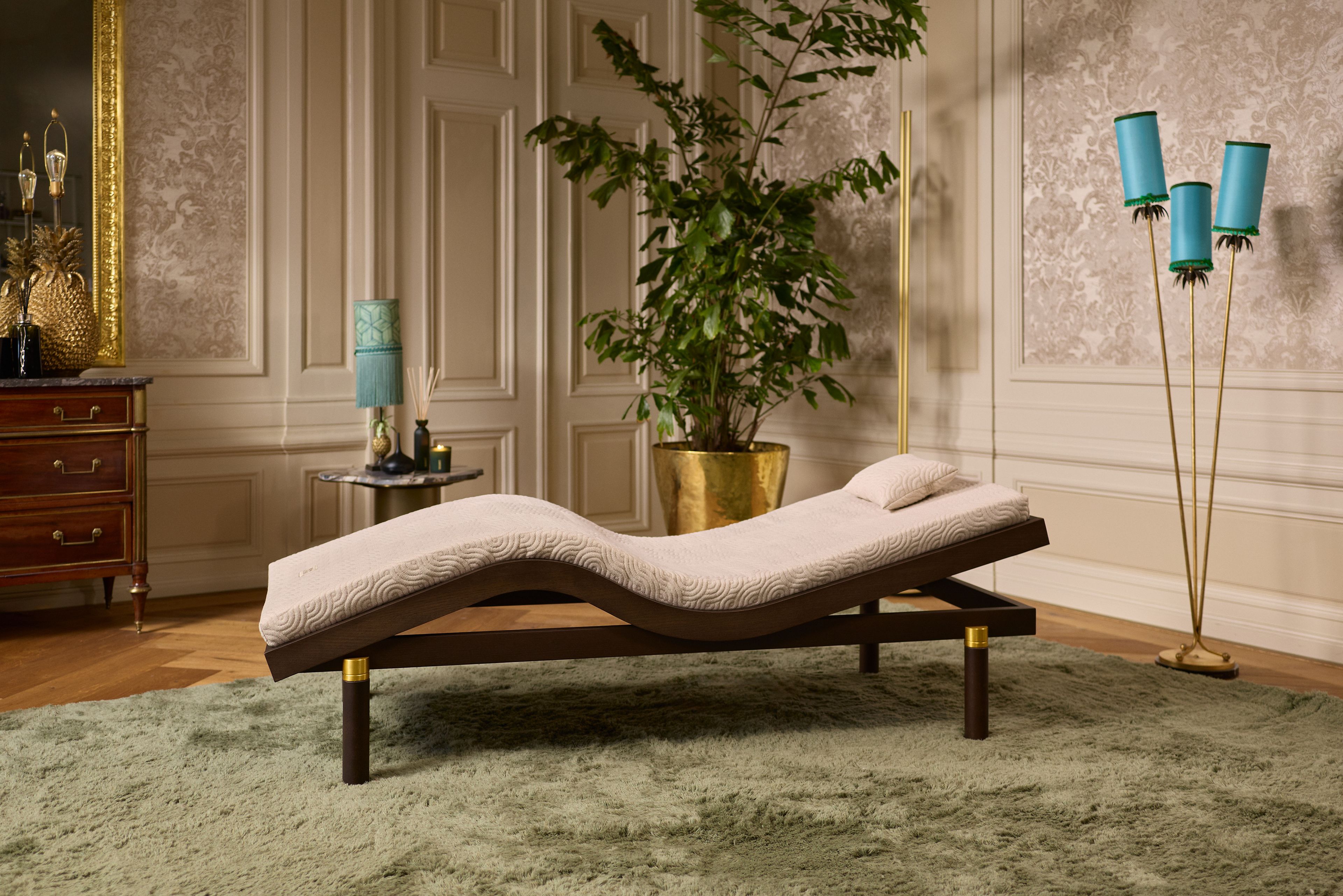 Intelligent Wellbeing Mat + Deluxe Zero-G Frame