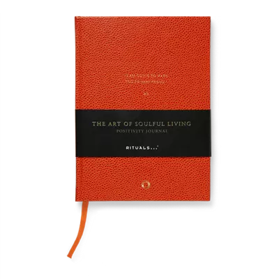 quaderno fatto a mano con bordi dorati