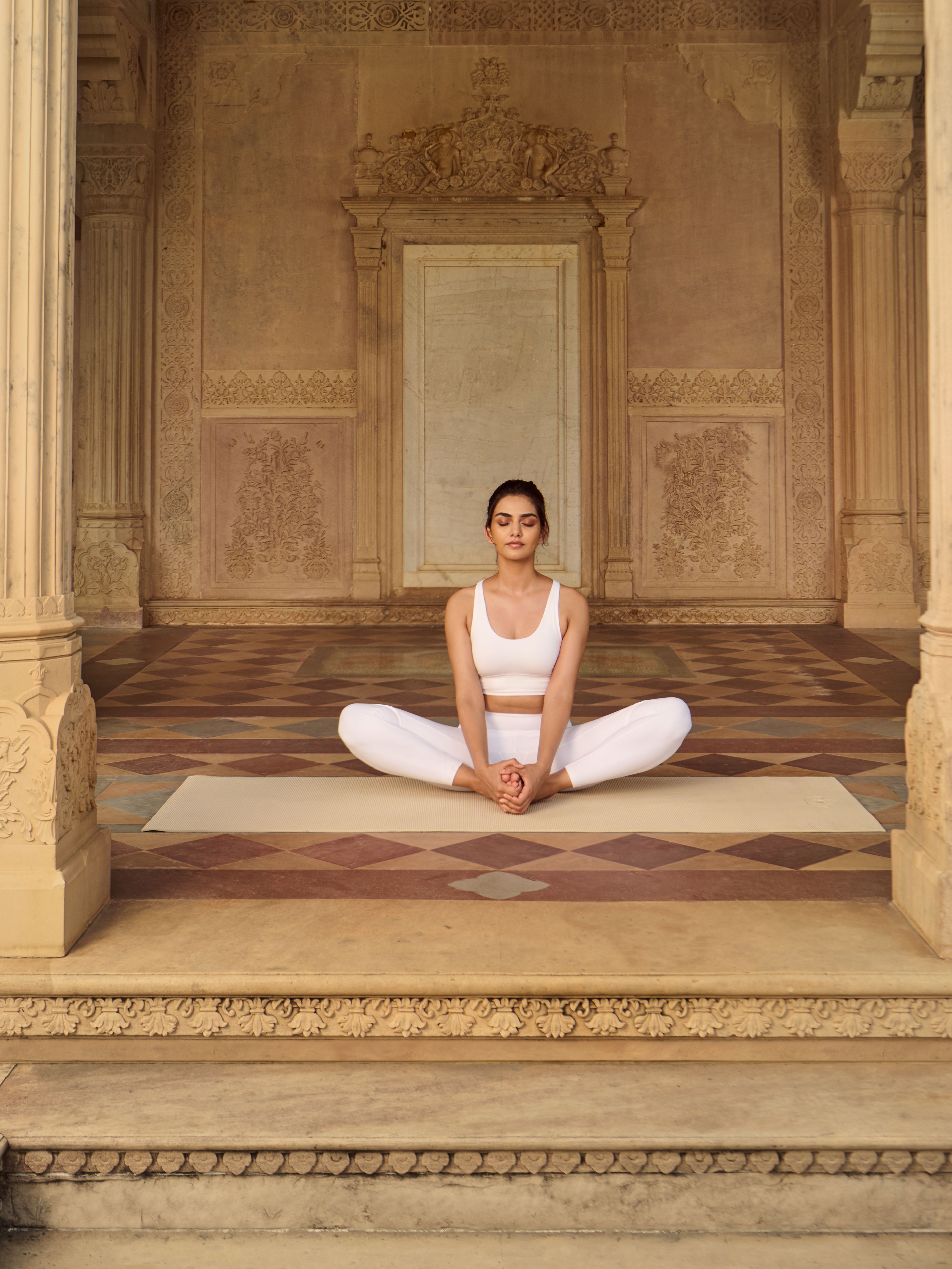 Ayurvedisches Yoga für mehr Ausgeglichenheit