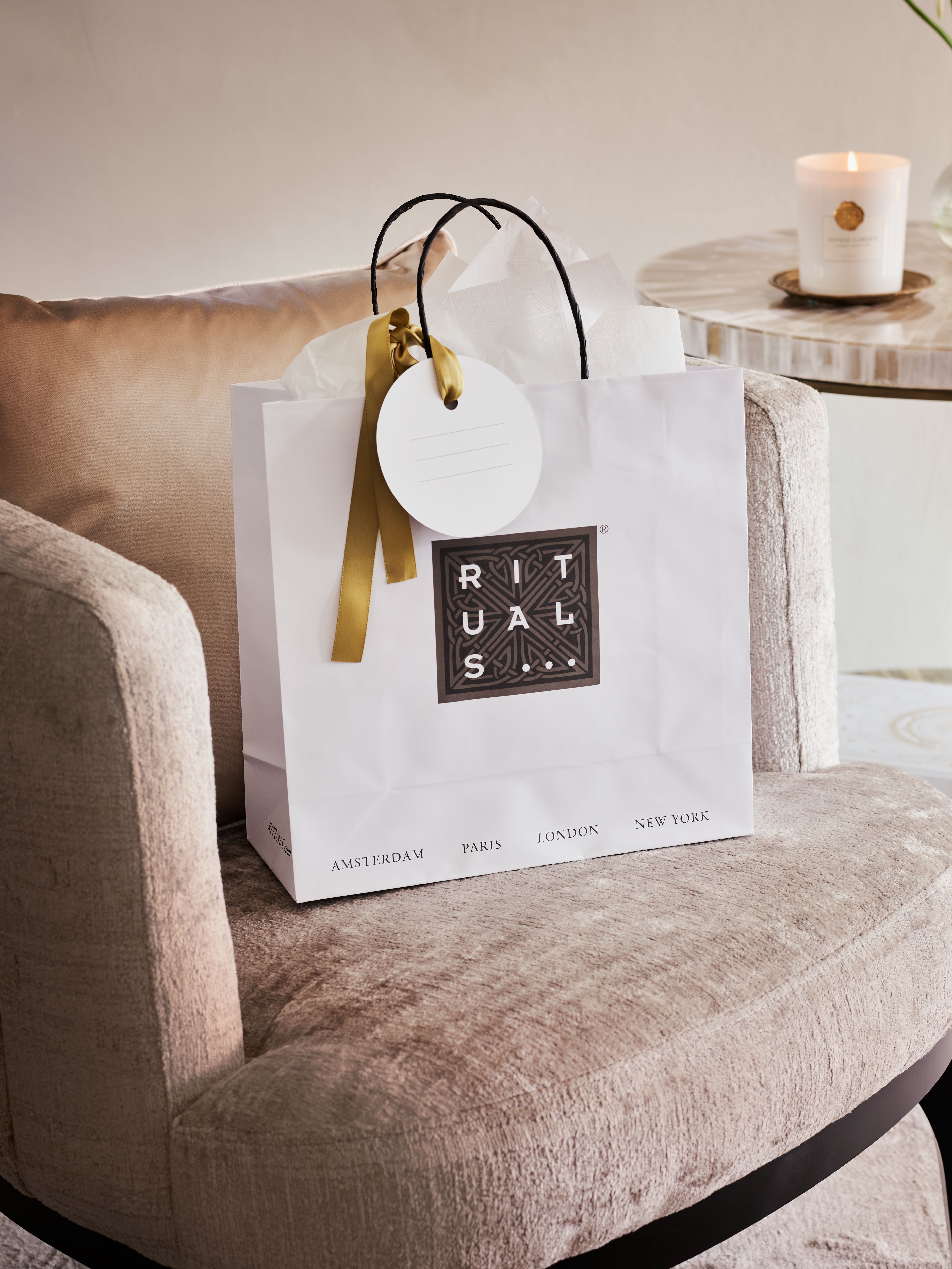 Outlet Surprise Box Lifestyle with Product